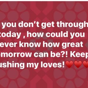 Mariah Balenciaga Instagram - Just thinking of you all♥️😘