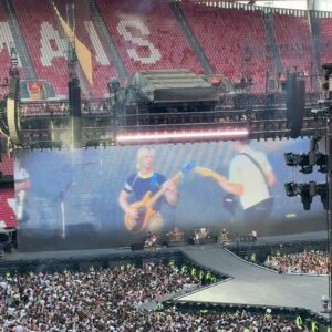 Mariana Baptista Instagram - What a night 🦋🪩✨🧚🏻🎤 thank you @taylorswift @paramore #theerastour #lisbon