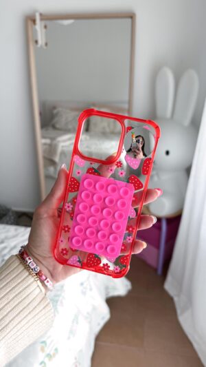 Mariana Baptista Instagram - Acessórios que facilitam fotos e vídeos? Yes please! 📱 Encontram na Temu e Amazon. Qual foi o vosso favorito? 🤭

#selfie #hacks #selfiemirror #iphonecamera #phonehack #contentcreation #contentcreatortips #amazonfinds #temufinds #unboxing #viralproducts #siliconsuctionpad #phoneholder #phonemirror #phonecase #phonemirrorcase