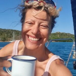 Marianna De Micheli Instagram - Colazione in barca a vela #reels #barcaavela #caprera
