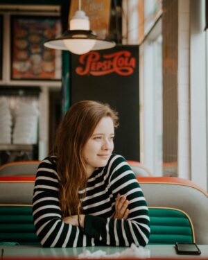 Marianne Fortier Instagram - Du gras pis du sel avec @ludovicphotographie 🌭🍔 .

Merci @vagheggicanada pour l'aide pré-shooting 😉