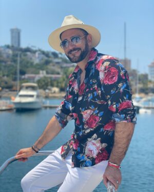 Mariano Brozincevic Instagram - Primaveramente!!!😎☀️ #marianobrozincevic #marianobrozz #primavera #acapulco #lifestile #mensfashion