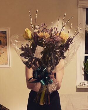 Marie Agerhäll Instagram - Tack @augustpriset och #förläggarföreningen för de fina orden och den största buketten jag sett.