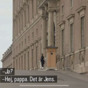 Marie Agerhäll Instagram - 📞 Stor dramatik och skiftande språkkunskaper i ep 2. Jens talar ut med sin far (som spelas av Frankrikes fd ambassadör i Sverige: David Cvach @franceinsweden) och jag berättar som det är för DN:s @joharbendjelloul. Ljud på 🔈