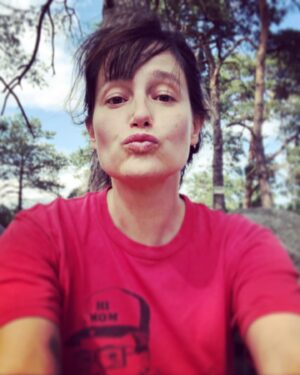 Marie Gillain Instagram - Belle semaine à toutes et tous! 💃