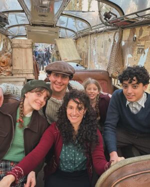 Marie Gillain Instagram - Une mère de famille très bien entourée 🎬🎬🎬
#heros #eliechouraqui
