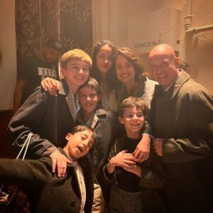 Marie Gillain Instagram - Une famille magique ❤️
@christian.berkel @imanperez @leocampion_officiel @bastianetremiducat #Sacha @yasminapastural et notre @elyessandoulsi adoré!