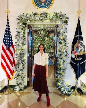 Marie-Joëlle Parent Instagram - A day at the @WhiteHouse with our amazing group of @pinterestcreators 📌🫶🏻🎄 What an absolute honor. They were invited by @flotus to help decorate for the holidays. An experience I will never forget!