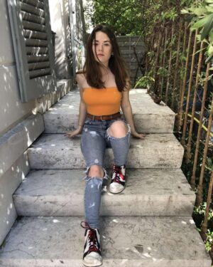 Marie Mallia Instagram - 🧡