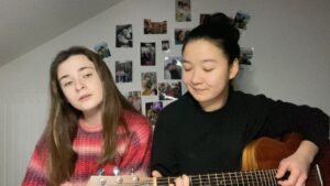 Marie Mallia Instagram - Cover « Ça ira » @joycejonathan ✨
Dites nous en commentaires d’autre chansons à reprendre!❤️
