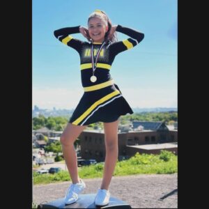 Marième Ndiaye Instagram - Première place!

Une belle aventure débute pour toi chère Ella: ton secondaire en sport-étude cheerleading.

Une grande fierté pour nous. 💛🥇✨

#cheerleading #hdn #asl #cheerdad #cheermom @marieme_qc