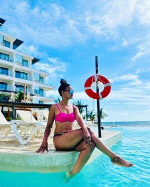 Marième Ndiaye Instagram - Mario Bonita 🍉💦

#Marieme #Mario #Black #BlackIsBeautiful #Vacay #Mom #PuertoMorelos #BlackQueen #BlackWomen #TwinMom #Melanin #MelaninPoppin #wet #wetrepublic #wap