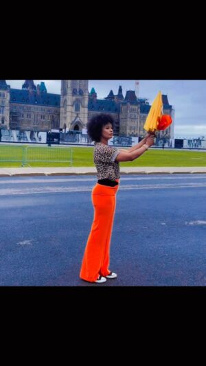 Marième Ndiaye Instagram - Black Mary Poppins ☔️🖤✔️
✨@toutinclusrc  Dès le 8 juillet sur @icirctele ✨

#Mario #Marieme #marypoppins #tv #blacktvhost #toutinclus #ottawa #blackwomen