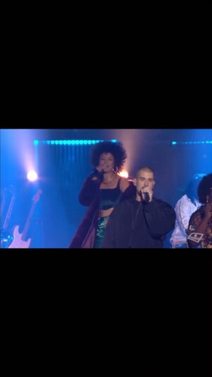 Marième Ndiaye Instagram - S/O @adisq 🖤 ✨

💛@melaniebrisson_styliste 
👟 @x20_rio 

@koriassreal @clayandfriends @afrikanasoulsister Plaisir d’avoir rappé à vos côtés 💪🏾

@coyoterecords
@telequebec 
#Marieme #Mario #StreetPop #Black #adisq #adisq2022 #rap #Limoilou #Lland