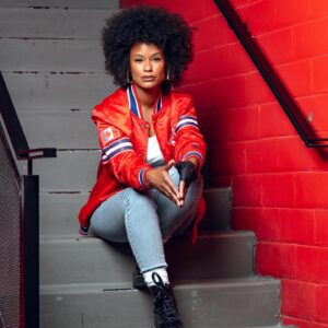 Marième Ndiaye Instagram - « If they don’t give you a seat at the table, bring your own chair. »– 😏

📸  @jackflawless 
@advancemusicca 🖤
💄 @jelissairis 
.
.
.
#Advance #advancemusic #advancemusicca #Marieme #Mario #Black #BlackMusic #blackisbeautiful #blackwork #blackgirlmagic #blackwomen #afro