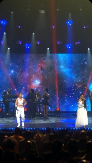 Marième Ndiaye Instagram - Un trio explosif 🤍✨ Retour sur la prestation de @marieme_qc @naimafrank @nicolemusoni qui nous a laissés sans voix ! 
…
An explosive trio 🤍✨A look back at @marieme_qc @naimafrank @nicolemusoni performance, which left us speechless! 

@conseilartsmtl