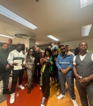 Marième Ndiaye Instagram - 🥹Les mots me manquent pour exprimer ce que j’ai vécu  avec vous en fin de semaine. Je me sens choyée d’avoir foulé la scène avec ces artistes légendaires et d’avoir pu partager ce moment Historique avec eux.
On est Ensemble 🖤🙏🏾🙏🏾

MERCi et BRAVO @webster_ls 🫶🏾

#JKyll 
@skandalofficiall 
@webster_ls 
@souldia.officiel
@dramatikavecuncas 
@impossnation 
@taktika_officiel 
@yvonkreve 
@mbk_black_geronimo 
@rainmenlund2 
@shoddy_dmanyaktv 
@danji.danj187 
@osq_officiel 
@grandtheatreqc 
@coyoterecords 

.
.
.
#Marieme #Mario #Souldia #Webster #Skandall #Rainmen #Shoddy #Taktika #83 #Muzion #LimoilouStarz #Limoilou #Lland #Rap #OSQ #hiphop #hiphopmusic #sanspression #sp #tptsaboteur #converse