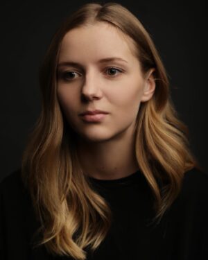 Mariia Pustova Instagram - Catchy look 📸

Headshots with gorgeous @mariapustova ✨

Foto av: POINT OF YOU
@point_of_you_foto

För att boka session kontakta oss i Instagram direktmeddelanden eller kolla vår webbsida: www.point-of-you.org

 Julia
 @stockholm_julia
 Misha
 @misha_fedorchenko

#porträttfotografering 
#scandinavianphotographer 
#porträttfotografstockholm 
#swedishfilm 
#swedishactor 
#skådespelare 
#skådespelerska
