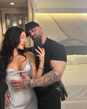 Marilou Lacharité Instagram - January 5th 2024 : Saw each other for the first time 👀

January 11th 2024 : Hopped on a plane to spend 5 days in the Domimican Republic together ✈️

Take a chance. You never know how perfect something could turn out to be. ❤️

#couple #couplegoals #fitcouple #travel #love