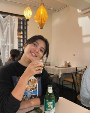 Marina Namiki Instagram - 🍺
ぷはあー

蒸し暑い日に染み渡る、琥珀色の飲み物。

#vietnamfood #phoga #beer