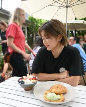 Marina Namiki Instagram - 🍓🍇🍌

アサイーボウル食べられるくらいあたたかくなって欲しい。

#アサイーボウル
#açai