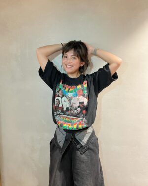 Marina Namiki Instagram - ❤️💛💚
ついにー！！！

来る2月18日オードリーのオールナイトニッポンin東京ドームに向けて頼んでいたグッズが手元に届きました。

たくさん着てちょっと風合いを持たせたい。

あと300日くらいだなぁ
まだかなーと思っていたのに
気づけばもう今月に。

とてもとても楽しみです。

#オードリーのオールナイトニッポン #東京ドーム#グッズ#バンドT風#だけど実際は#よく見てね笑
#並木万里菜#テレビ朝日アナウンサー#テレビ朝日#テレ朝#アナウンサー