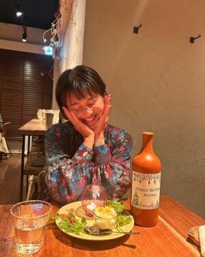 Marina Namiki Instagram - 最近のあれこれ。

①②お誕生日会🎊
③ラテアート
④最近集めている器たち
⑤コーヒー屋さんめぐり

#過去pic
#最近のお気に入り
