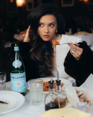 Marina Nery Instagram - I’m a Brazilian girl, my heart, soul and ways don’t deny where I am from, but I would be lying if I didn’t give credit to NYC, this city that has been home to my growth, that allowed me to understand who I am and to become comfortable in my own skin.

This shoot is an homage to my 10 years of NYC, to sex and the city where I learned to speak English, to Soho the neighborhood I first chose to live, to the bigger than life girl power energy all my girlies learn to embrace! 💕

Thank you @rodolfosanchesfoto and @victoriaborgesmakeup for helping me to bring it to life! ✨

#nyc #nycstyle #streetstyle #streetphotography #streetwear #streetfashion #fashion #girlnyc #soho