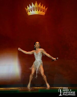 Marina Summers Instagram - Drag Superstar Extraordinaire MARINA SUMMERS slayed at the opening of the 2024 Miss Universe Philippines coronation! Proudly AMAFILIPINA! 🇵🇭

#MissUniversePhilippines2024
#TheCoronation
#MarinaSummers
#Amafilipina