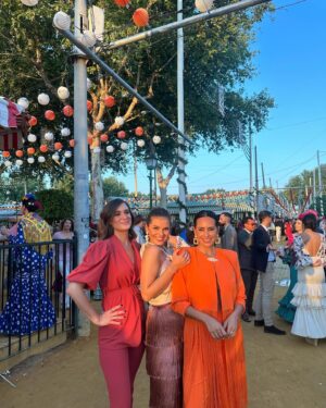 Marina Valdés Instagram - Lo de @lozaniabrand y lo que le gusta a una enflecarse 🧡
