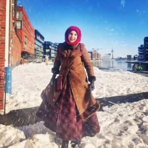 Marina Weisband Instagram - Ich konnte heute wieder raus und im Hafen etwas im Schnee spielen. Ich bin das glücklichste Mädchen