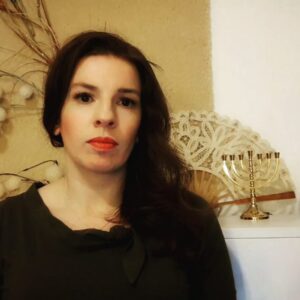 Marina Weisband Instagram - Ein Appell an die Politik zur #Ukraine. Ich telefoniere täglich mit meiner Familie dort und mein Herz blutet.
Dies ist ein Krieg zwischen autoritärem Imperialismus und der Demokratie. Wir können ihn nicht allein auf die Schultern der Ukrainer legen.
#standwithukraine #putinswar