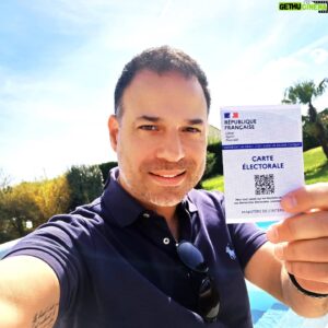 Mario Barravecchia Instagram - N'oubliez pas... On a la chance de pouvoir voter ! Alors... Votez et faites le bon choix 😉
Vive la 🇨🇵 et vive 🇪🇺
#peace