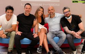 Mario Barravecchia Instagram - Demain à 21:15 sur @tmclachaine 💥😉

#staracademy #20ans @jp.lacoste @patricemaktavofficial @carinehaddadou @nikosaliagas @aljofficiel @francois_roure @mathieuvergne @houci.neofficiel