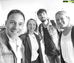 Mario Barravecchia Instagram - Entouré de @louisdelort @stephanie_freyer et @axdecom pour le lancement de la saison 2021/2022 de l'@epas_macon
Très heureux de le parrain cette année 😊
Bon courage aux élèves
#ecoledemusique #art #musique #theatre #danse #epasmacon