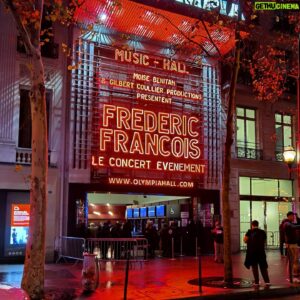 Mario Barravecchia Instagram - Merci à mon ami @frederic_francois_officiel de m'avoir fait partager un beau duo sur son nouvel album qui sortira en janvier pour ses 50 ans de carrière.
Un artiste fidèle et humble qui a vendu plus de 35 millions d'albums !
Une belle fête aussi à l'@olympiahall aux côtés de @michel_drucker_off le #boss
@jean_baptiste_guegan @fredzeitoun @sandrakimofficial