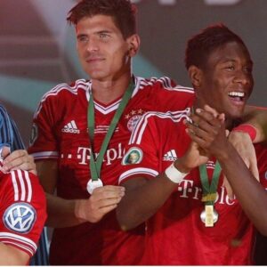 Mario Gomez Instagram - Gute Besserung campione!!! @da_27