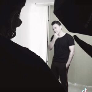 Mario Guerrero Instagram - Preparando todo para el nuevo single 12.05.2023
🔥🥃 #music #single @farolatino @farolatino