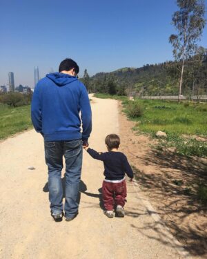 Mario Guerrero Instagram - ¡Feliz cumpleaños, hijo!
Aunque no podamos celebrar juntos hoy debido a mi trabajo, de igual forma quiero que sepas que te abrazo desde la distancia y que siempre pido a Dios que te cuide y te proteja.

“ Que los caminos se abran a tu encuentro, 
que el sol brille sobre tu rostro,
que la lluvia caiga suave sobre tus campos,
que el viento sople siempre a tu espalda “

Te amo Luciano.