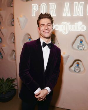 Mario Marzo Instagram - Premios Goya 2024 ✨

El vídeo final it’s me manifesting.
Gracias por esta noche @donjuliotequila!

Traje: @mansolutely 
Fotos: @pepinomarino 
Maqui y pelu: jajj lo que había en el neceser