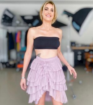 Marion Dayre Instagram - Smiling because:

1. I’m thinking about sweet corn.