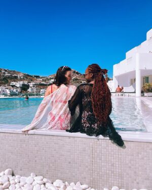 Marisa Davila Instagram - Who’s to say that groundhog actually saw his shadow? I say we all agree that he didn’t, and then collectively will summer into existence. 🙏