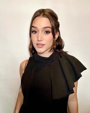 Marisa Davila Instagram - We had such a nice welcome this past week into the @paramountplus family. 💗 So proud to represent Grease: Rise of the Pink Ladies at the TCA’s with these incredible people. Absolutely no one I’d rather be on this journey with. BIG shoutout to the glam squad✨

Hair: @alyxliu 
Makeup: @makeupbydion 
Stylist: @jilljacobsstudio