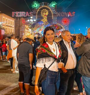 Marisa Pérez Instagram - FEIRAS NOVAS ❤️

#feirasnovas #feirasnovas2023 #pontedelima #pontelima #pontedolima #vianadocastelo #altominho #minho #romaria #traditional #festa #portugal #visitportugal #visitpontedelima #origin #orgulhoetradição