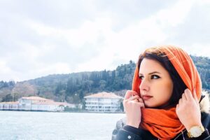 Marisa Pérez Instagram - 🧕🏻
#pic #photos #photooftheday #turkey #models #actress #holidays #travel #instatravel #instamood #girls #woman #amazing #tbt #tb #insta #instadaily #instagood #turquia #instagram #bosfor  #istanbul #river