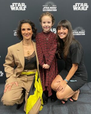 Marisé Álvarez Instagram - Demasiado orgullosa de ser parte de esta celebración. Gracias a la familia de @starwars por adoptarme. ❤️ @obiwankenobi ya está disponible en @disneyplus  #starwarscelebration #obiwankenobi Styled by @mela_selva