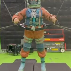 Marissa Labog Instagram - Working hard so work doesn’t feel like working 💪

Behind the scenes from Disney’s Crater movie!

#stunt #stuntperformer #stunts #dineyplus #astronaut #antigravityfitness #antigravity #wod #fitnessmotivation