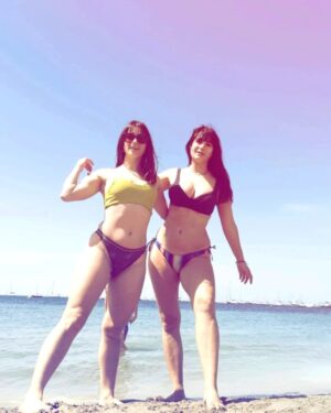 Marita Zafra Instagram - ¡¡Felicidades hermana!!
 Cumpliendo años bonita por todos lados, con la energía de las Zafra, y la sonrisa como la luz a través de un prisma dando color y alegría.
Te quiero mucho, ¡A celebrarlo! 
@virginia_m_zafra