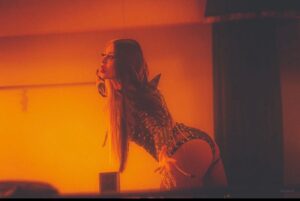 Maritza Janett Instagram - Sensual .. 🥀

📸 @alexofthefield