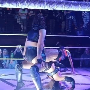 Maritza Janett Instagram - Tippy toes, bitch.